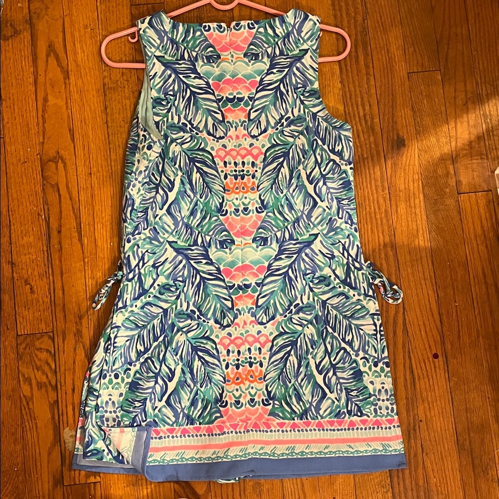 Lilly Pulitzer Blue and Green Patterned Dress w/Shorts Underneath - Picture 17 of 17